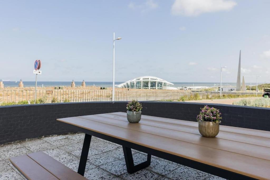 Haya Seaview - The Casino Apartment *